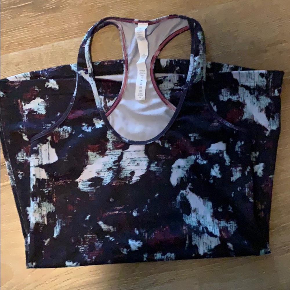 Lululemon size 6 tank top